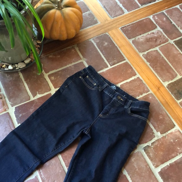 St. John’s Bay GUC Jeans - Picture 2 of 10